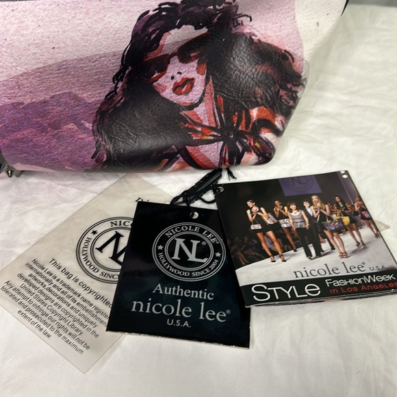 NWT NICOLE LEE “Sketch Book” print design large tote. Adjustable strap included. - Picture 4 of 16